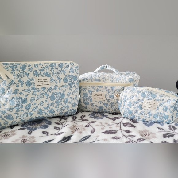 Marshalls Handbags - Travel Floral Make Up Bags And 1 Bow Pattern Makeup Bag With FREE contents!!
